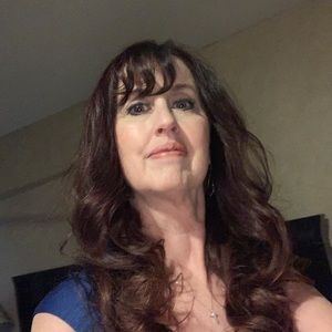 Meet your Posher, Karon